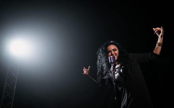 Las artistas femeninas que están dominando la música española en 2025