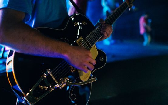 Dave Davies reabre la vieja rivalidad entre The Kinks y The Beatles