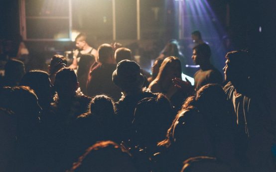 Los fans llegan a extremos increíbles para conseguir entradas de conciertos